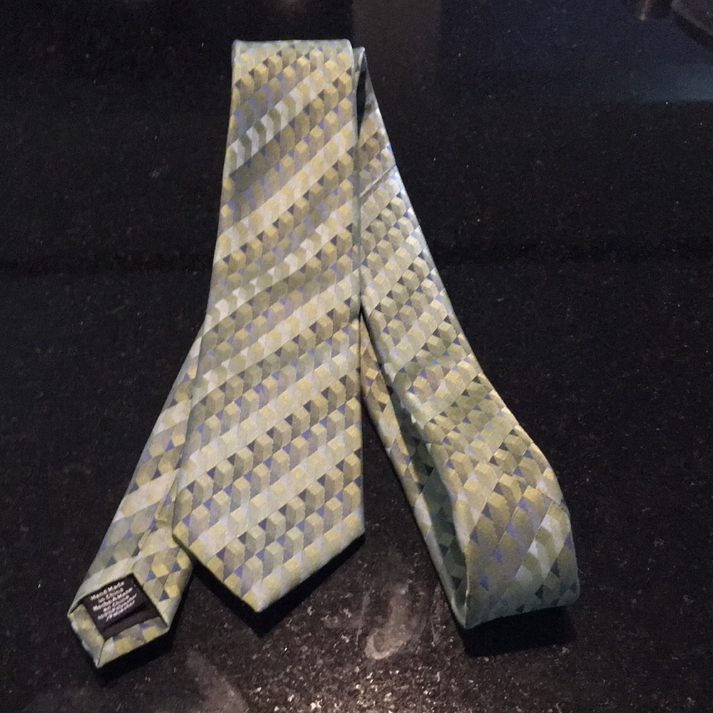 Boys tie